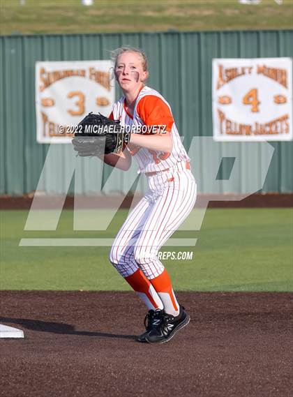Thumbnail 2 in Rockwall vs. Rowlett (UIL 6A Bi-District) photogallery.