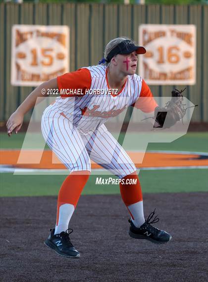 Thumbnail 3 in Rockwall vs. Rowlett (UIL 6A Bi-District) photogallery.
