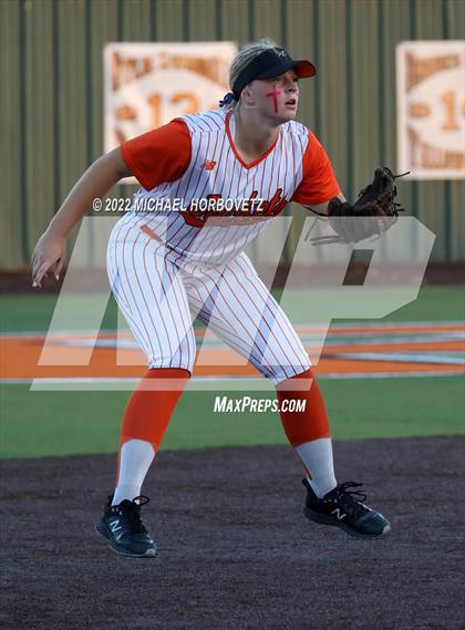 Thumbnail 1 in Rockwall vs. Rowlett (UIL 6A Bi-District) photogallery.