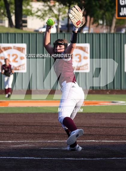 Thumbnail 2 in Rockwall vs. Rowlett (UIL 6A Bi-District) photogallery.