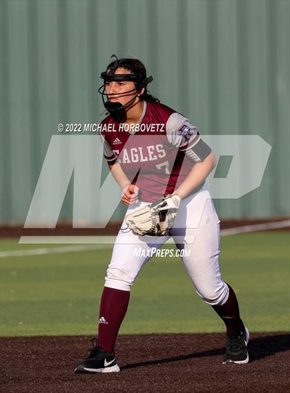 Thumbnail 3 in Rockwall vs. Rowlett (UIL 6A Bi-District) photogallery.