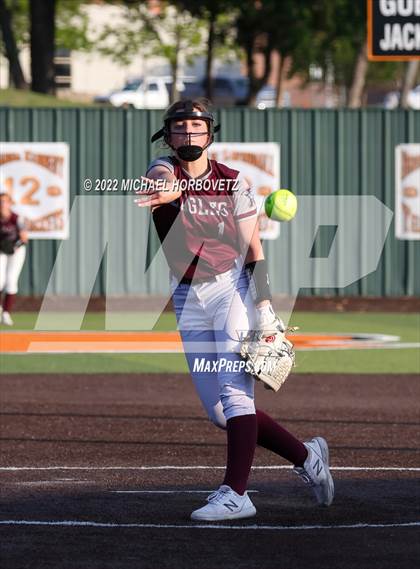 Thumbnail 2 in Rockwall vs. Rowlett (UIL 6A Bi-District) photogallery.