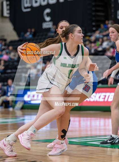 Thumbnail 1 in Richfield vs South Summit (UHSAA 3A Quarterfinal) photogallery.