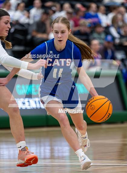Thumbnail 3 in Richfield vs South Summit (UHSAA 3A Quarterfinal) photogallery.
