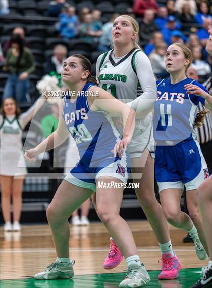 Thumbnail 2 in Richfield vs South Summit (UHSAA 3A Quarterfinal) photogallery.