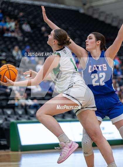 Thumbnail 2 in Richfield vs South Summit (UHSAA 3A Quarterfinal) photogallery.