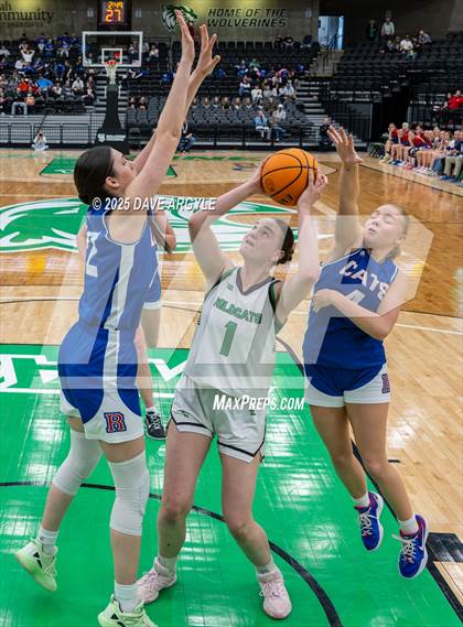 Thumbnail 3 in Richfield vs South Summit (UHSAA 3A Quarterfinal) photogallery.