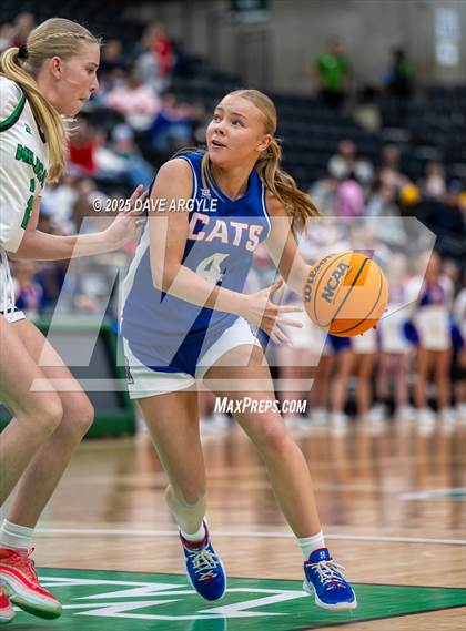 Thumbnail 3 in Richfield vs South Summit (UHSAA 3A Quarterfinal) photogallery.