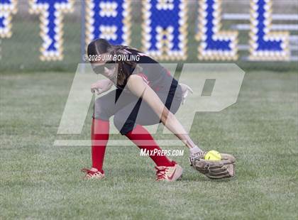 Thumbnail 3 in Central A & M vs. Villa Grove (IHSA 1A Regional Final) photogallery.
