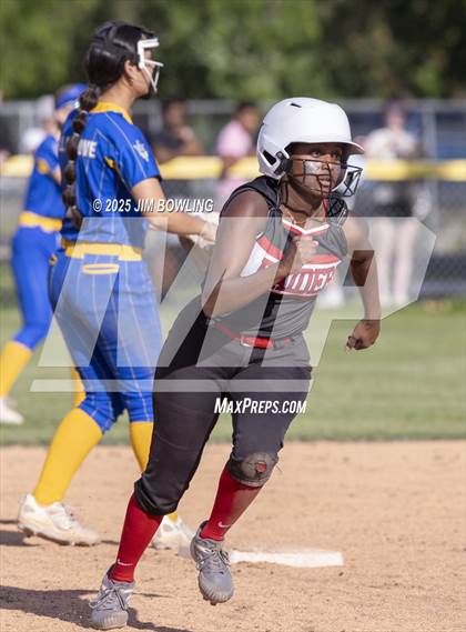 Thumbnail 3 in Central A & M vs. Villa Grove (IHSA 1A Regional Final) photogallery.