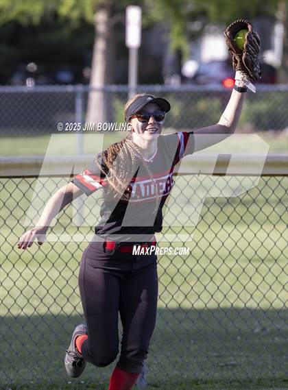 Thumbnail 1 in Central A & M vs. Villa Grove (IHSA 1A Regional Final) photogallery.