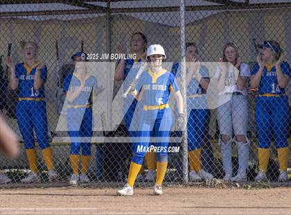 Thumbnail 1 in Central A & M vs. Villa Grove (IHSA 1A Regional Final) photogallery.