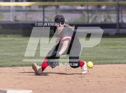 Thumbnail 1 in Central A & M vs. Villa Grove (IHSA 1A Regional Final) photogallery.