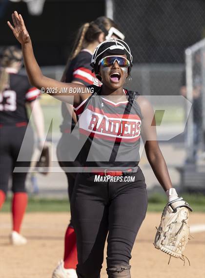 Thumbnail 3 in Central A & M vs. Villa Grove (IHSA 1A Regional Final) photogallery.