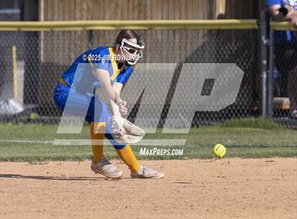 Thumbnail 1 in Central A & M vs. Villa Grove (IHSA 1A Regional Final) photogallery.
