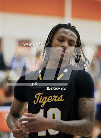Thumbnail 3 in Grand Saline vs Malakoff photogallery.
