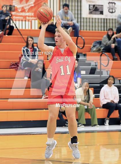 Thumbnail 1 in Grand Saline vs Malakoff photogallery.