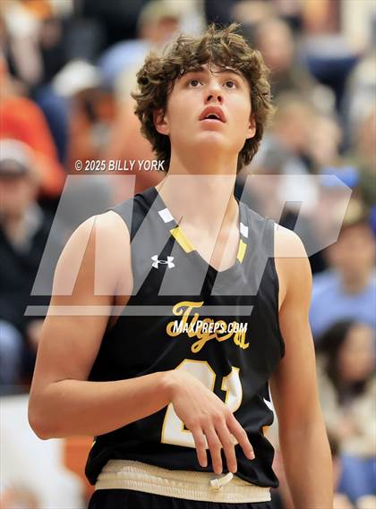 Thumbnail 3 in Grand Saline vs Malakoff photogallery.