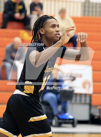 Thumbnail 3 in Grand Saline vs Malakoff photogallery.
