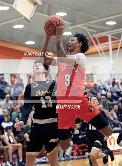 Thumbnail 1 in Grand Saline vs Malakoff photogallery.