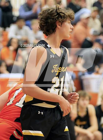 Thumbnail 3 in Grand Saline vs Malakoff photogallery.