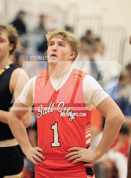 Thumbnail 3 in Grand Saline vs Malakoff photogallery.