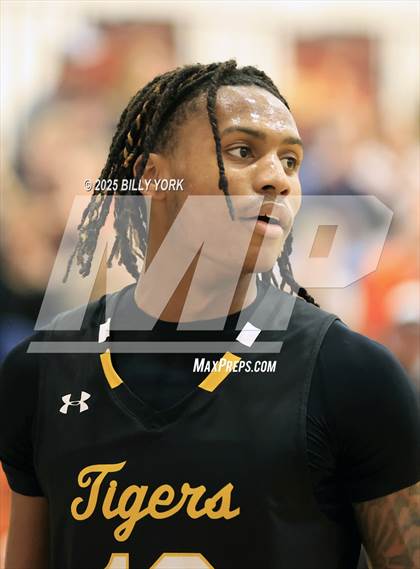 Thumbnail 1 in Grand Saline vs Malakoff photogallery.