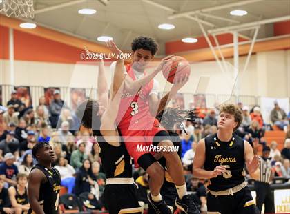 Thumbnail 3 in Grand Saline vs Malakoff photogallery.