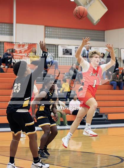 Thumbnail 2 in Grand Saline vs Malakoff photogallery.