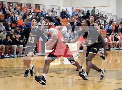 Thumbnail 2 in Grand Saline vs Malakoff photogallery.