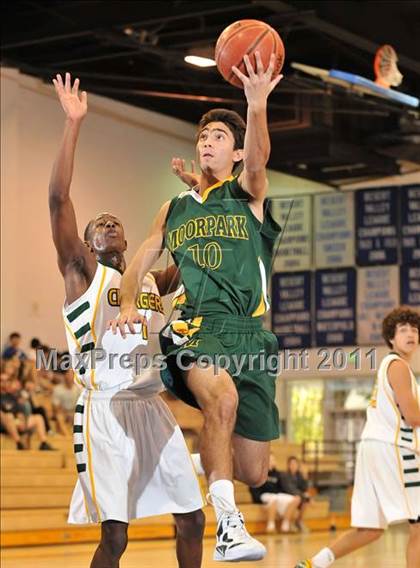 Thumbnail 1 in Moorpark vs. Edison (MaxPreps Holiday Classic) photogallery.