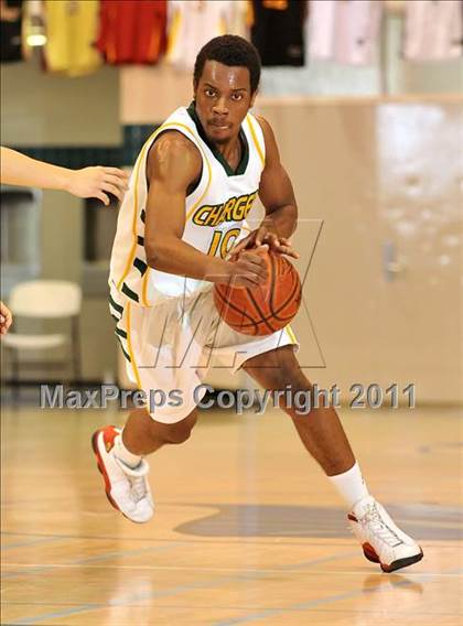 Thumbnail 3 in Moorpark vs. Edison (MaxPreps Holiday Classic) photogallery.