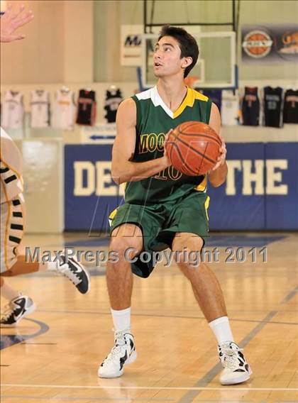 Thumbnail 1 in Moorpark vs. Edison (MaxPreps Holiday Classic) photogallery.