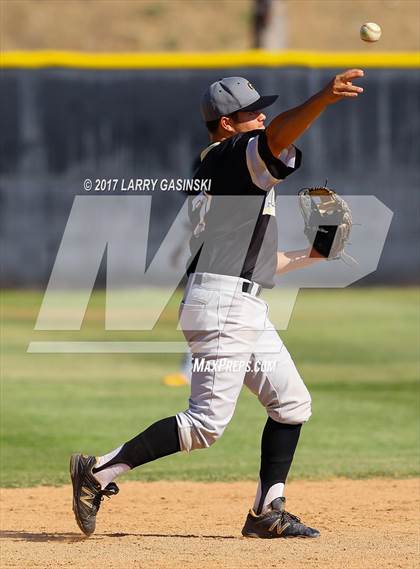 Thumbnail 1 in Golden Valley @ Saugus photogallery.