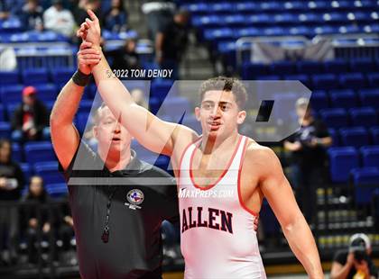 Thumbnail 3 in UIL State Championships - 6A Finals photogallery.