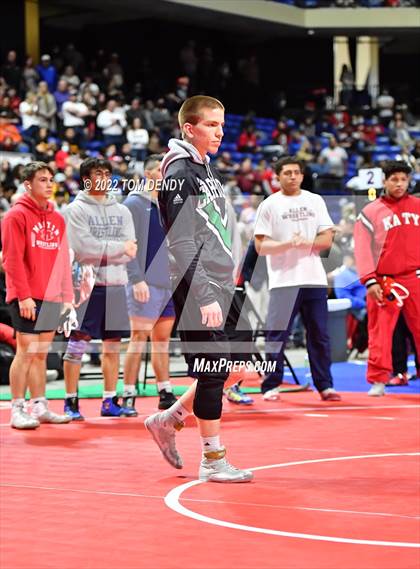 Thumbnail 1 in UIL State Championships - 6A Finals photogallery.