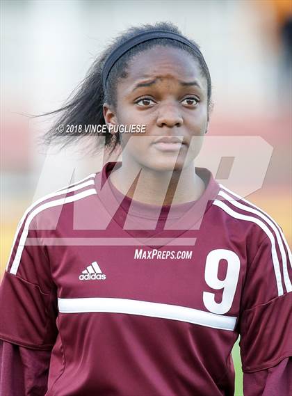 Thumbnail 2 in Valley Christian vs. La Canada (CIF SS Playoffs) photogallery.