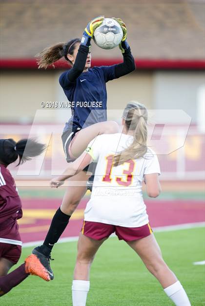 Thumbnail 3 in Valley Christian vs. La Canada (CIF SS Playoffs) photogallery.
