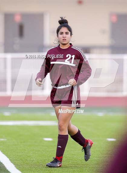 Thumbnail 3 in Valley Christian vs. La Canada (CIF SS Playoffs) photogallery.