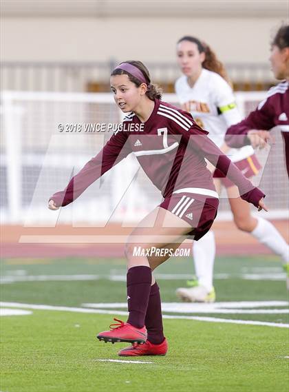 Thumbnail 2 in Valley Christian vs. La Canada (CIF SS Playoffs) photogallery.