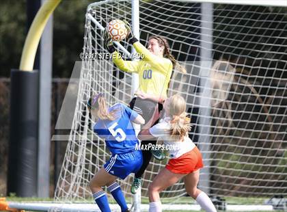 Thumbnail 1 in Vandebilt Catholic @ Mt. Carmel photogallery.