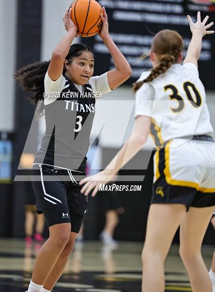 Thumbnail 3 in JV: Syracuse @ Roy photogallery.