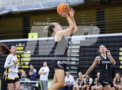 Thumbnail 1 in JV: Syracuse @ Roy photogallery.