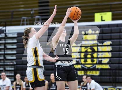 Thumbnail 1 in JV: Syracuse @ Roy photogallery.