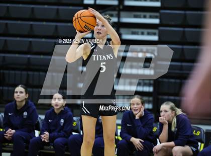 Thumbnail 2 in JV: Syracuse @ Roy photogallery.