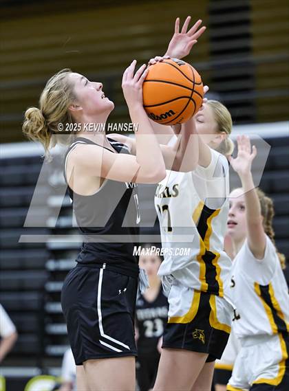 Thumbnail 2 in JV: Syracuse @ Roy photogallery.