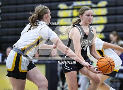 Thumbnail 1 in JV: Syracuse @ Roy photogallery.