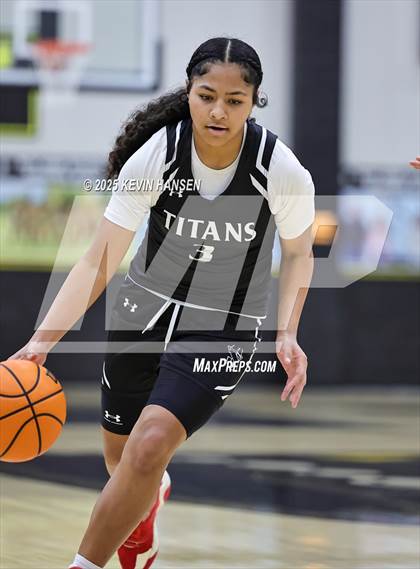 Thumbnail 3 in JV: Syracuse @ Roy photogallery.