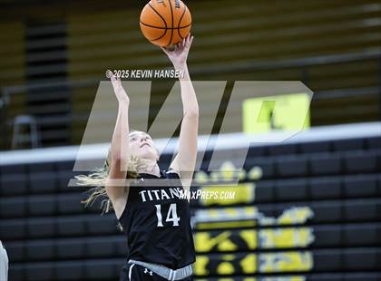 Thumbnail 1 in JV: Syracuse @ Roy photogallery.