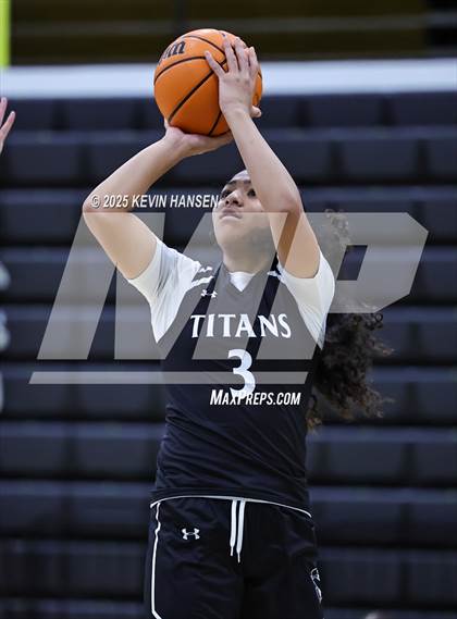 Thumbnail 1 in JV: Syracuse @ Roy photogallery.